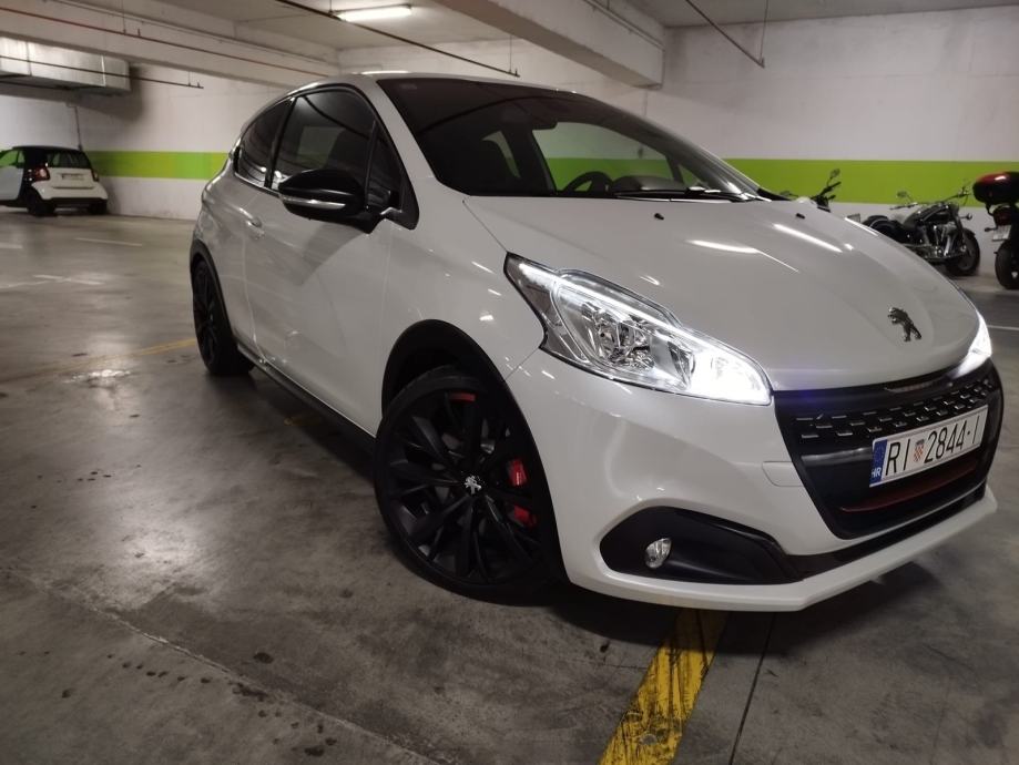 Peugeot 208 Gti by sport, fotografija 18