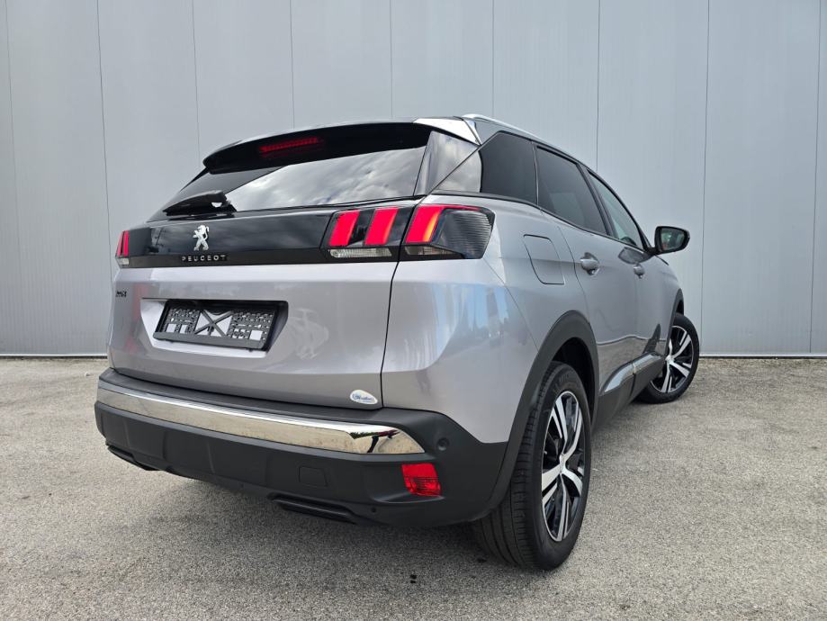 Peugeot 3008 1,2 Allure 130 KS, 1. vl., Top Stanje, Veliki servis!, fotografija 6