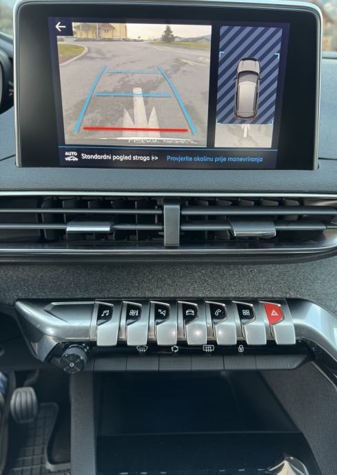 Peugeot 3008 1,2 Allure,god.06/2017,SERVISNA,90000KM, fotografija 20