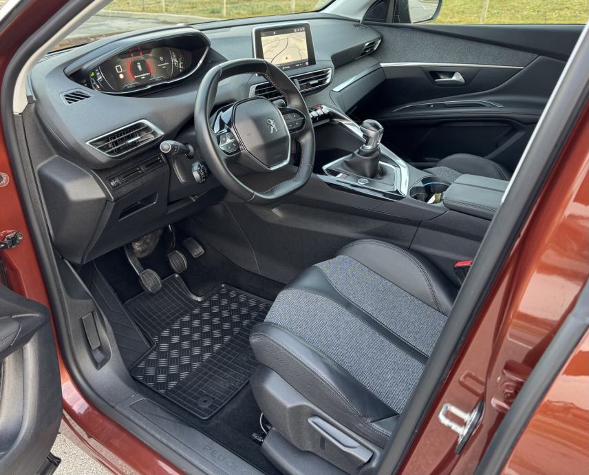 Peugeot 3008 1,2 Allure,god.06/2017,SERVISNA,90000KM, fotografija 14
