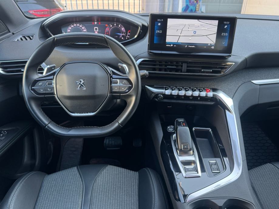 Peugeot 3008 1,2 AUTOMATIK / LED / NAVI / KAMERA / AMBIENT / JAMSTVO, fotografija 17