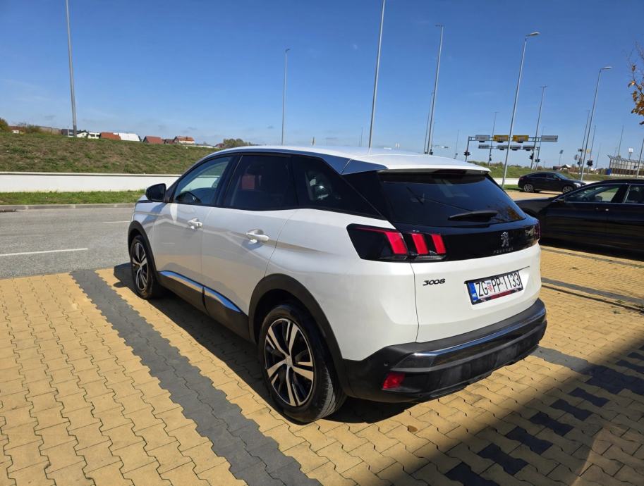 Peugeot 3008 1,2 Automatik//Perla Bijeli//Servisna//Nov Nov//, fotografija 4