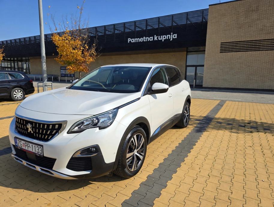 Peugeot 3008 1,2 Automatik//Perla Bijeli//Servisna//Nov Nov//, fotografija 2