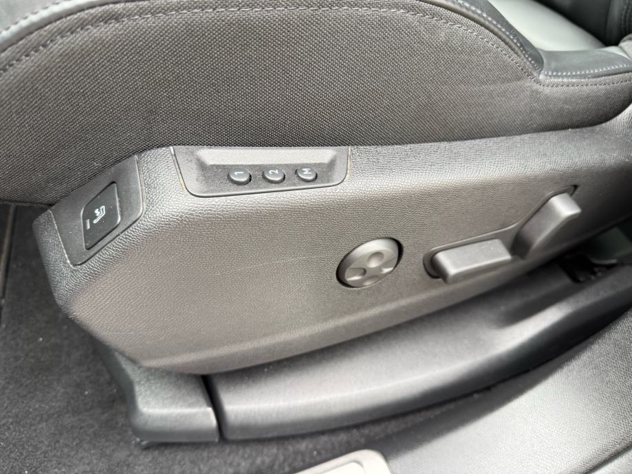 Peugeot 3008 1,2#GT#Automatik#Servisna#Jamstvo#, fotografija 17