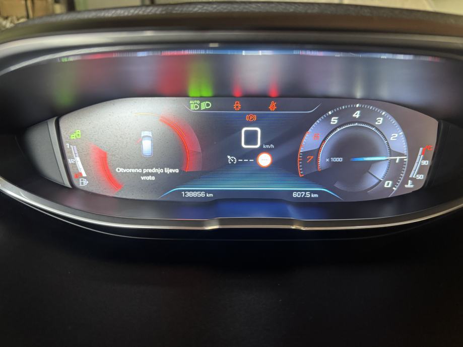 Peugeot 3008 1,2 GT - LINE, fotografija 4