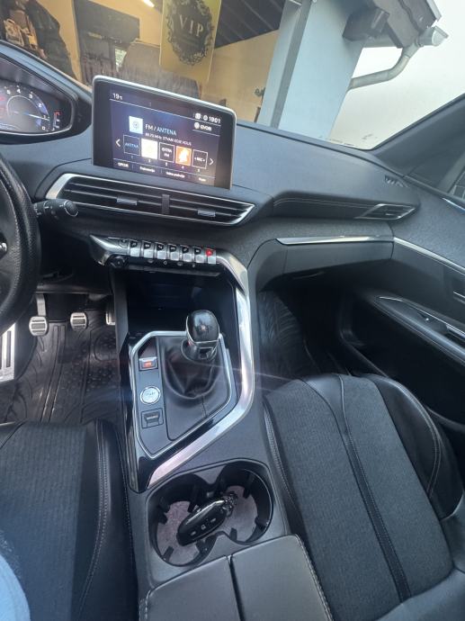 Peugeot 3008 1,2 GT - LINE, fotografija 12