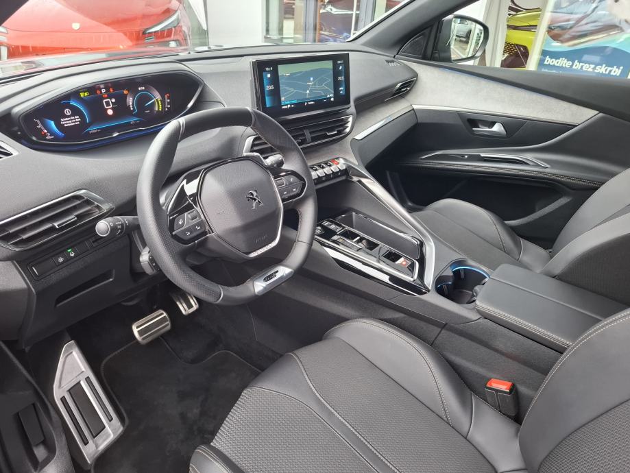 Peugeot 3008 1.2 MHEV 136 GT OPREMA Avtomatik + VLEČNA KLJUKA, fotografija 8