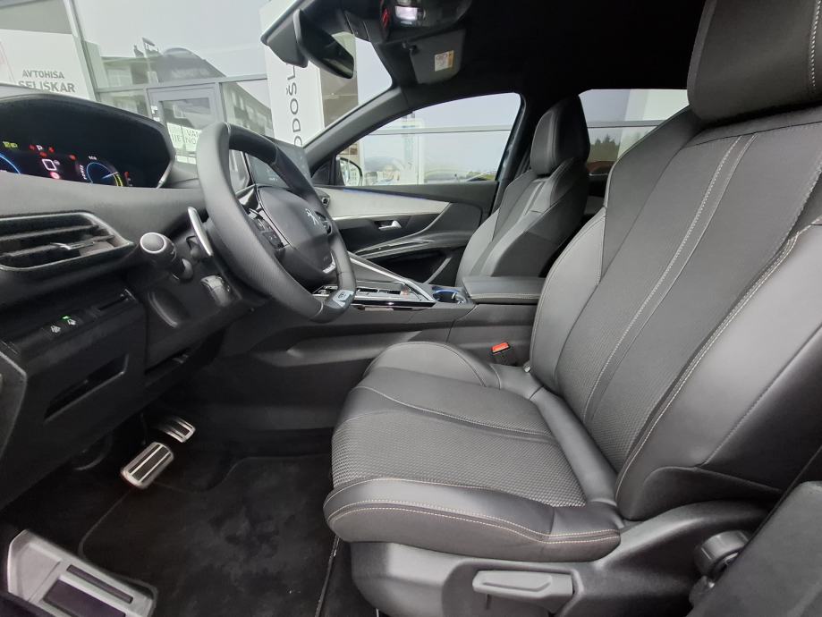 Peugeot 3008 1.2 MHEV 136 GT OPREMA Avtomatik + VLEČNA KLJUKA, fotografija 9