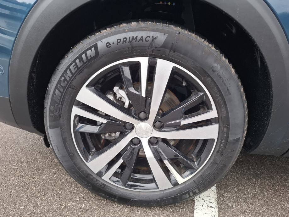Peugeot 3008 1.2 MHEV 136 GT OPREMA Avtomatik + VLEČNA KLJUKA, fotografija 13