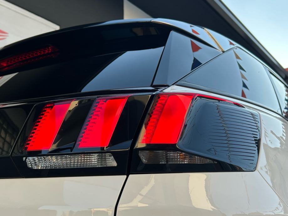 Peugeot 3008 1,2 PureTech 2019G./CROS WAY/OPREMA 117tkm KUPLJEN HR.TOP, fotografija 14