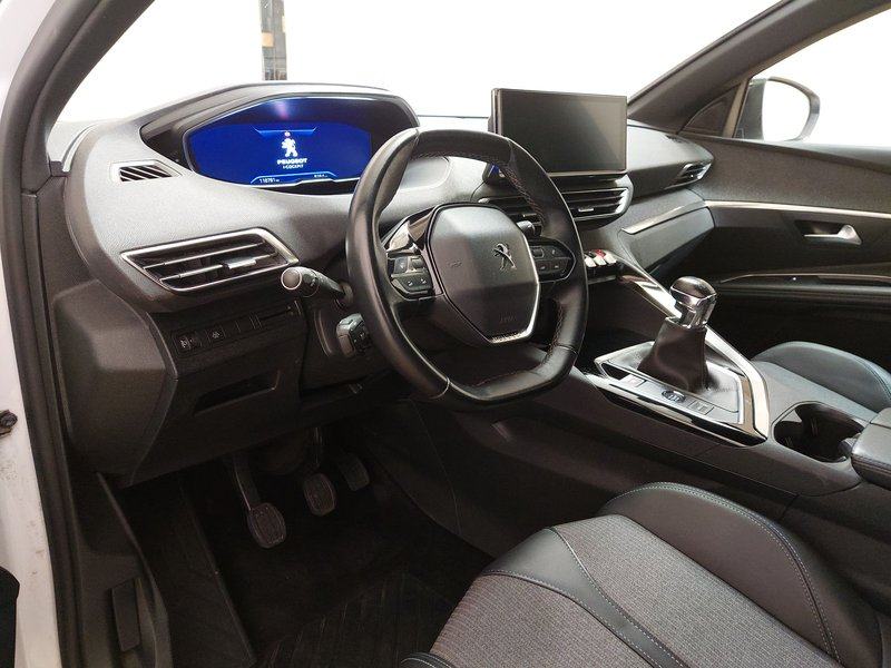 Peugeot 3008 1.2 PureTech Allure • LED • digitalni instrumenti, fotografija 6