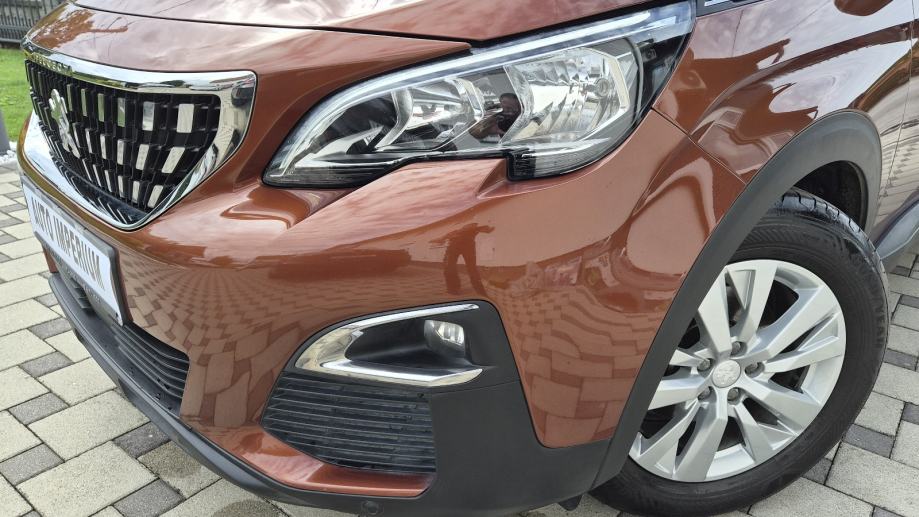 Peugeot 3008 1,2 PureTech automatik 130 KS - STYLE - KAO NOVI -, fotografija 2