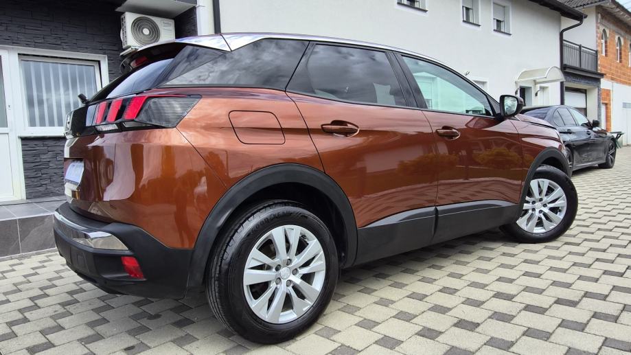 Peugeot 3008 1,2 PureTech automatik 130 KS - STYLE - KAO NOVI -, fotografija 5