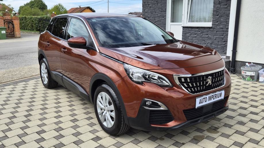 Peugeot 3008 1,2 PureTech automatik 130 KS - STYLE - KAO NOVI -, fotografija 8