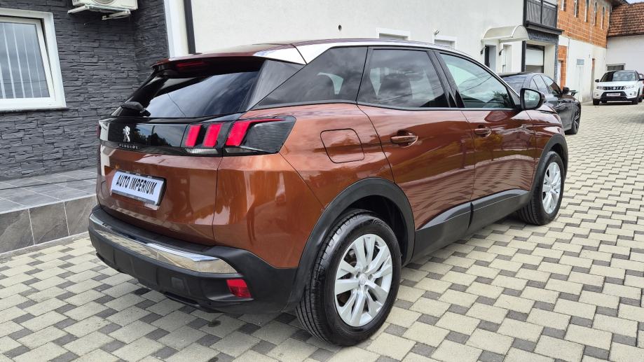 Peugeot 3008 1,2 PureTech automatik 130 KS - STYLE - KAO NOVI -, fotografija 12