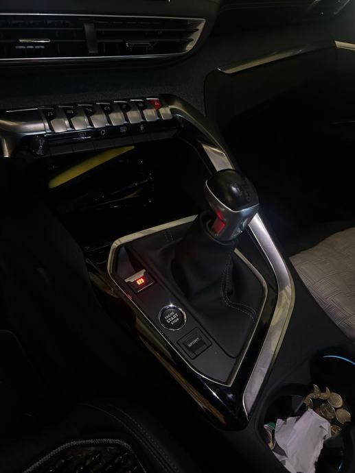 Peugeot 3008 1,2 PureTech, fotografija 8