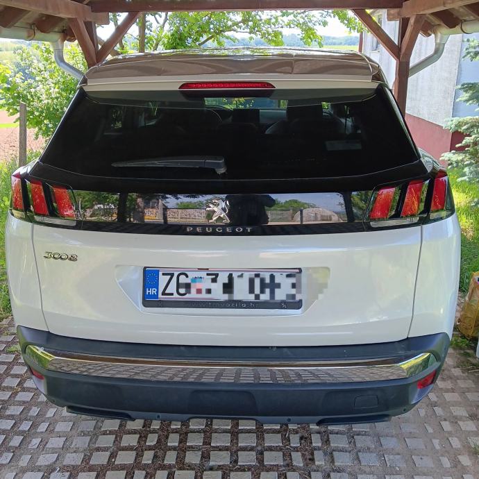Peugeot 3008 1,2 PureTech, fotografija 3