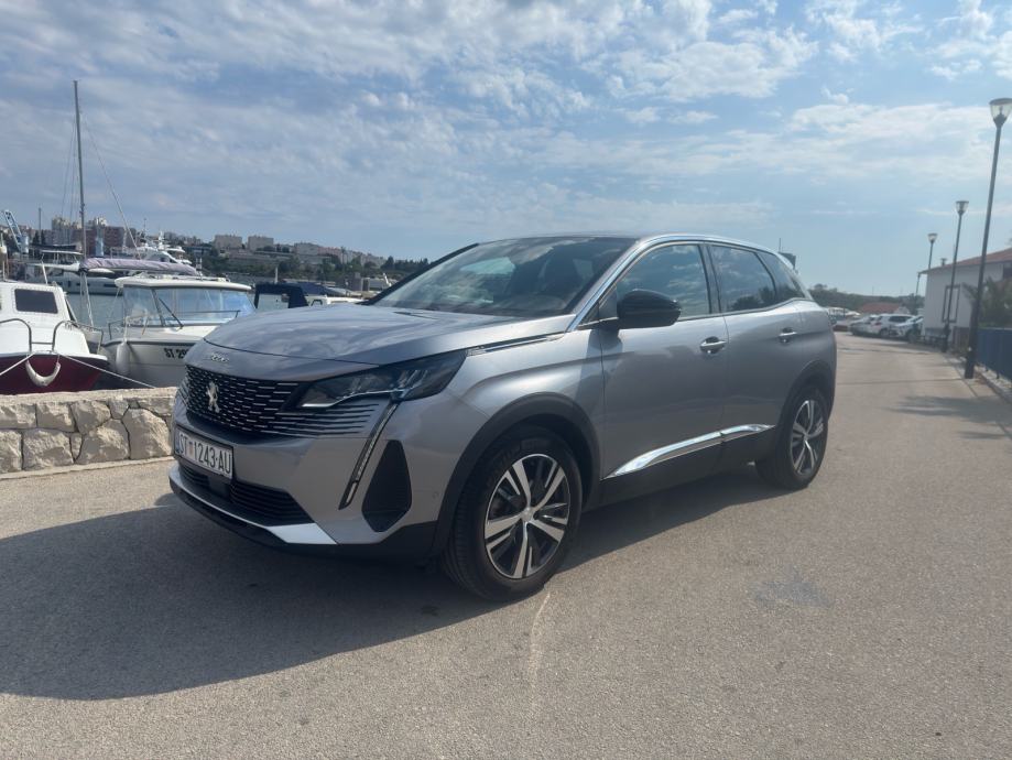 Peugeot 3008 Allure 2022g - 1.2 130ks/96kw **samo 21 000km**, pogled izvana - slika 2