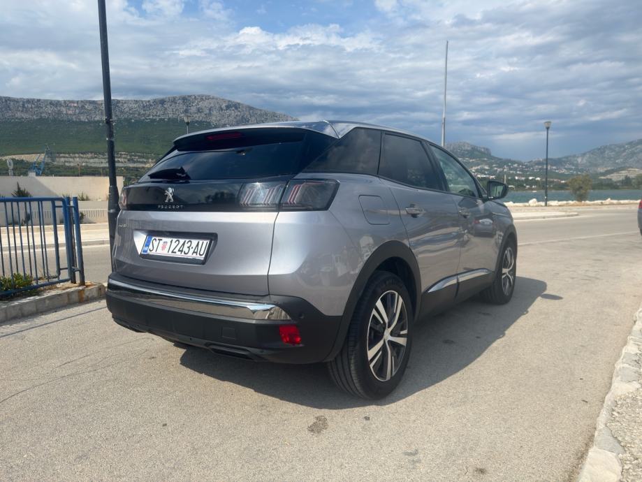 Peugeot 3008 Allure 2022g - 1.2 130ks/96kw **samo 21 000km**, pogled izvana - slika 3