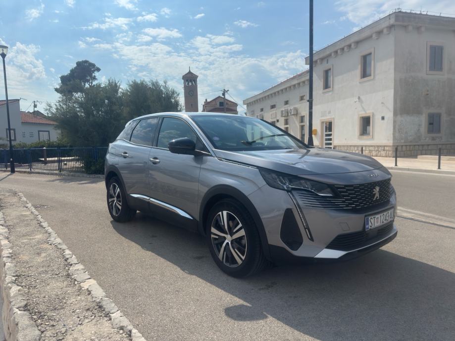 Peugeot 3008 Allure 2022g - 1.2 130ks/96kw **samo 21 000km**, pogled izvana - slika 4