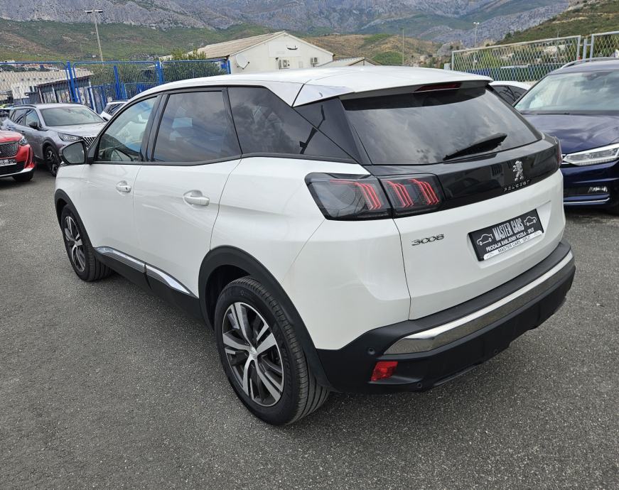 PEUGEOT 3008 1,2 TURBO 130 KS • AUTOMATIK • NOVI VELIKI I MALI SERVIS, fotografija 6