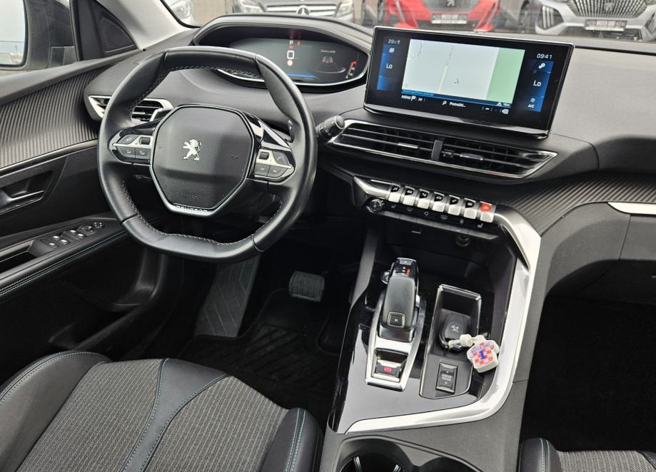 PEUGEOT 3008 1,2 TURBO 130 KS • AUTOMATIK • NOVI VELIKI I MALI SERVIS, fotografija 8