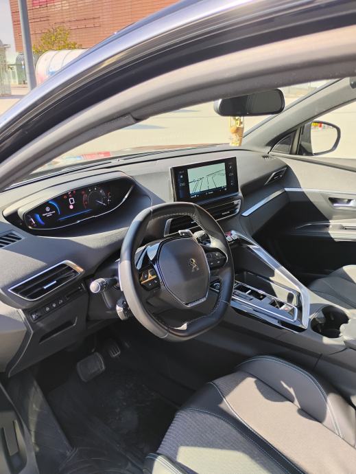 Peugeot 3008 1,5 automatik, fotografija 5