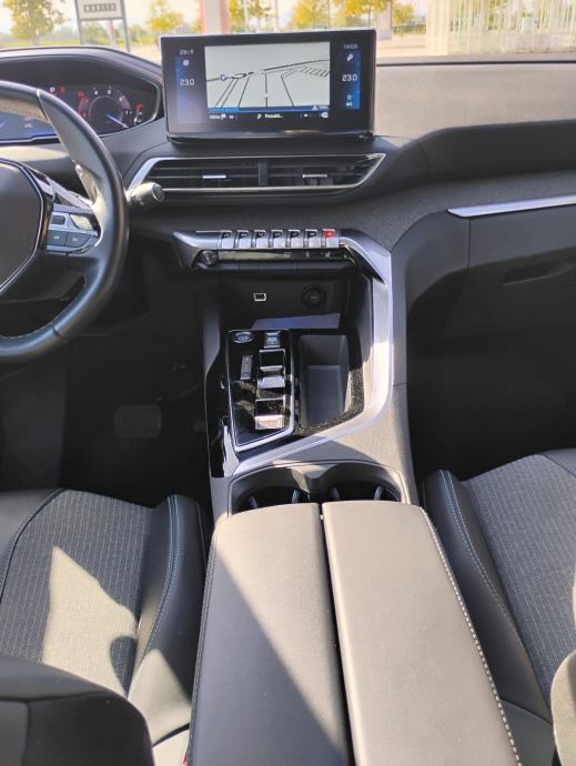 Peugeot 3008 1,5 automatik, fotografija 10