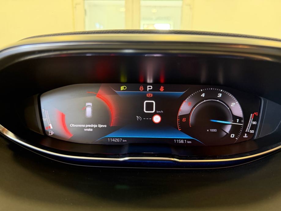 Peugeot 3008 1,5 blue-HDI,96 KW, LED, NAVI, KAMERA,REG 8/27,JAMSTVO!, fotografija 16
