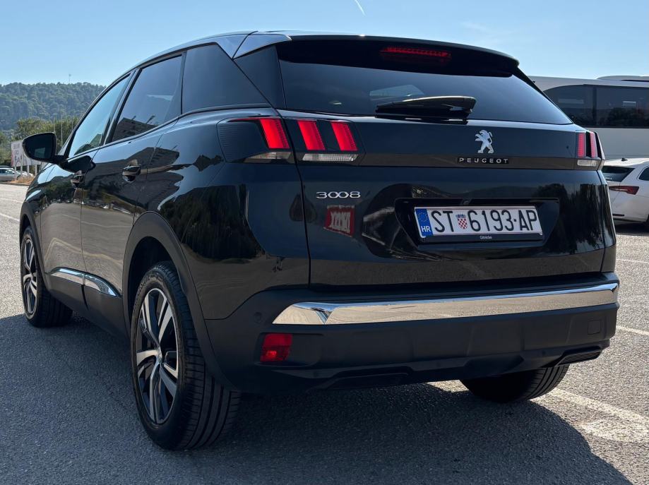 Peugeot 3008 1.5 BlueHDi 130 EAT8 Allure Pack REG do 09/27, fotografija 3