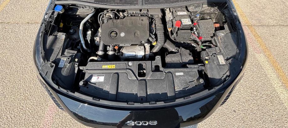 Peugeot 3008 1.5 BlueHDi 130 EAT8 Allure Pack REG do 09/27, fotografija 10