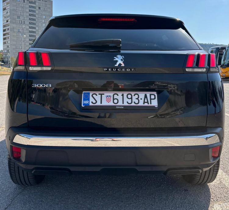 Peugeot 3008 1.5 BlueHDi 130 EAT8 Allure Pack REG do 09/27, fotografija 11