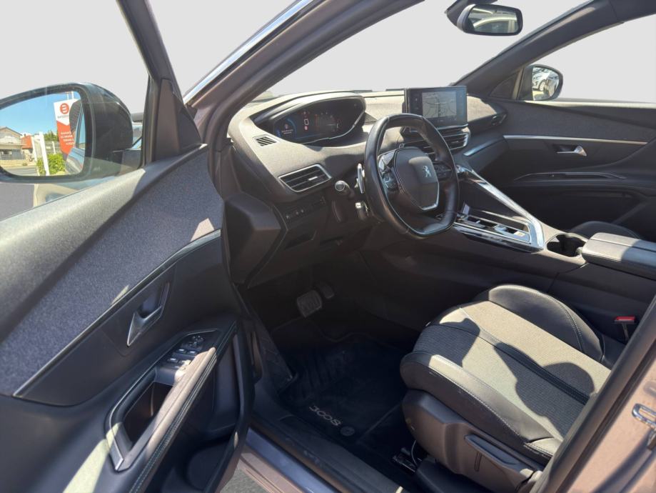 PEUGEOT 3008 1.5 BlueHDi 130 KS ALLURE AUTOMATIK *VOZILO S JAMSTVOM*, fotografija 10