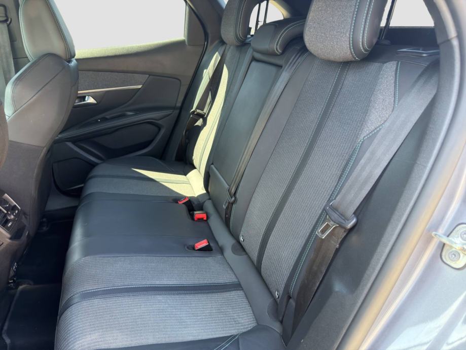 PEUGEOT 3008 1.5 BlueHDi 130 KS ALLURE AUTOMATIK *VOZILO S JAMSTVOM*, fotografija 19