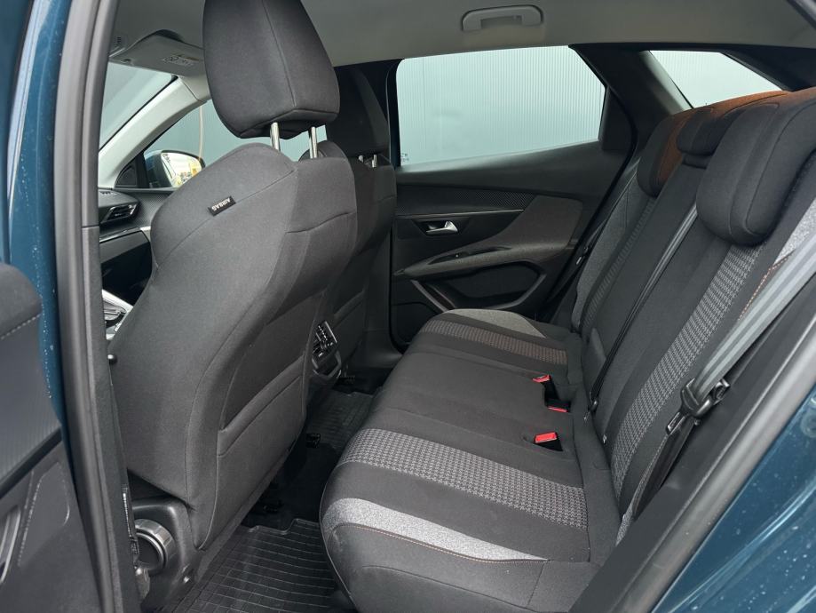 Peugeot 3008 1,5 BlueHDI AT8 - Alu 18”•Veliki servis - Lanac 8 mm•Navi, fotografija 13