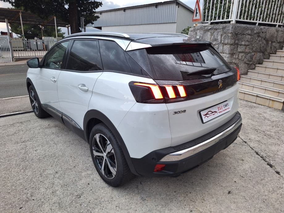Peugeot 3008 1,5 BlueHDI automatik ALLUR /Virtual/Led, fotografija 6