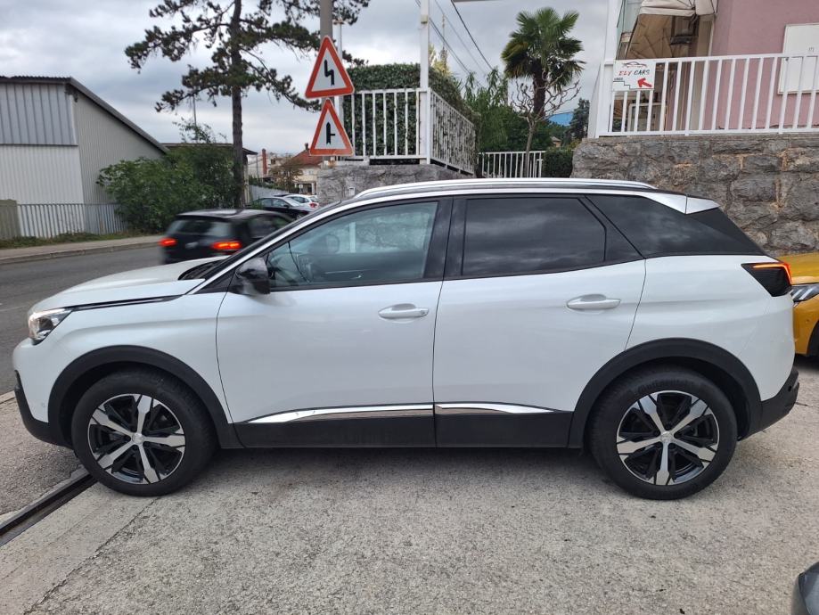 Peugeot 3008 1,5 BlueHDI automatik ALLUR /Virtual/Led, fotografija 7