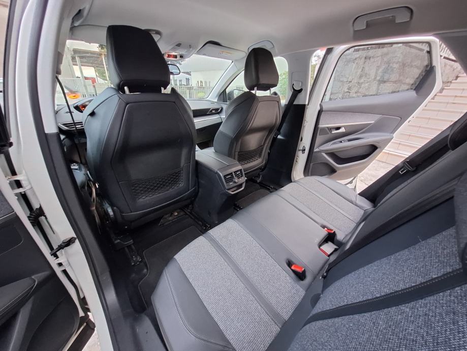 Peugeot 3008 1,5 BlueHDI automatik ALLUR /Virtual/Led, fotografija 20