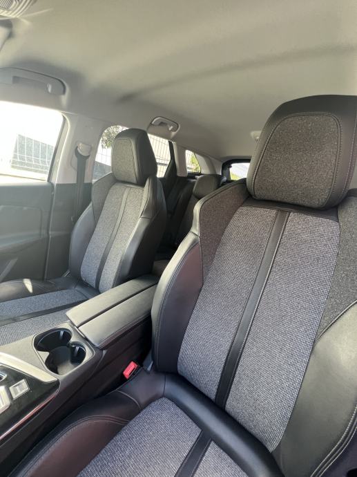 Peugeot 3008 1,5 BlueHDI automatik, fotografija 8