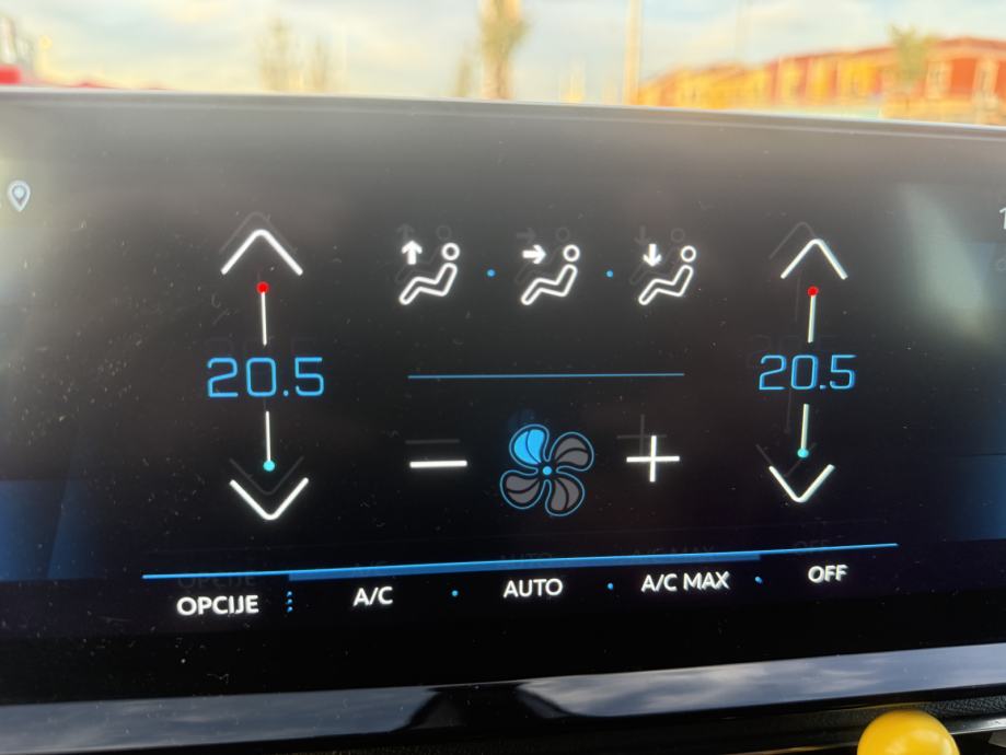 Peugeot 3008 1,5 BlueHDI EAT8 VIRTUAL FULL LED VLASNICA, fotografija 14