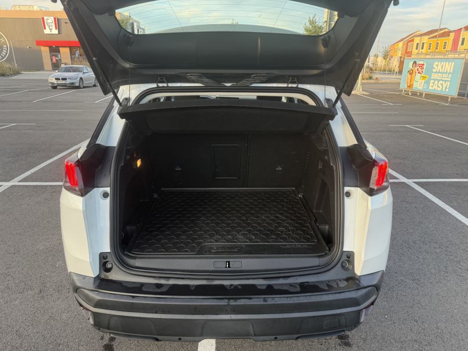 Peugeot 3008 1,5 BlueHDI EAT8 VIRTUAL FULL LED VLASNICA, fotografija 6
