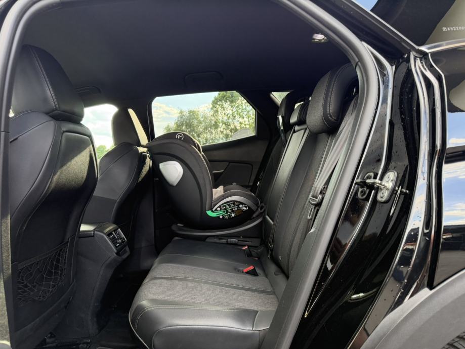Peugeot 3008 1,5 BlueHDI GT line,park asist,crno nebo,novi lanac,servi, fotografija 9