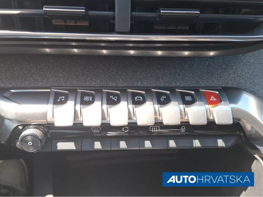 PEUGEOT 3008 1,5 BLUEHDI -jamstvo 15 mjeseci, 16.990,00 € - Akcija, fotografija 17