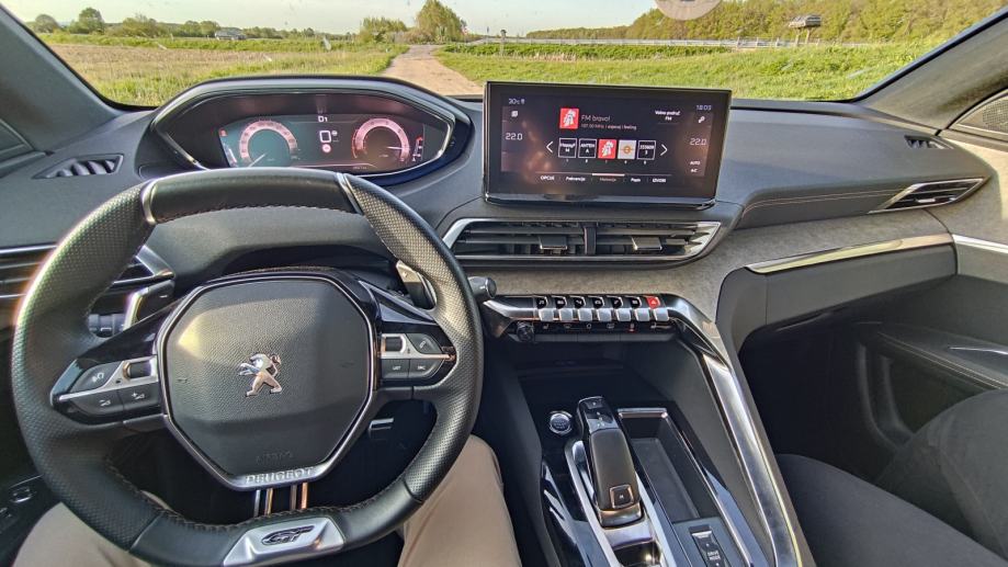 Peugeot 3008 1,5 GT BlueHDI, fotografija 2