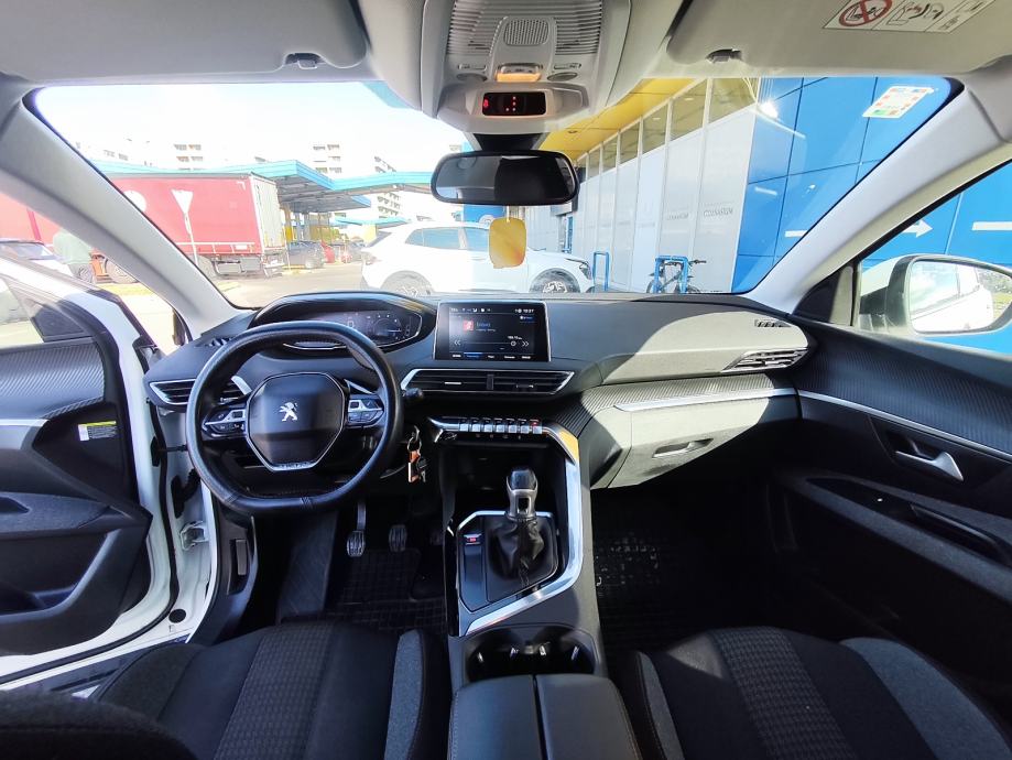 Peugeot 3008 1,5 BlueHDI, fotografija 14