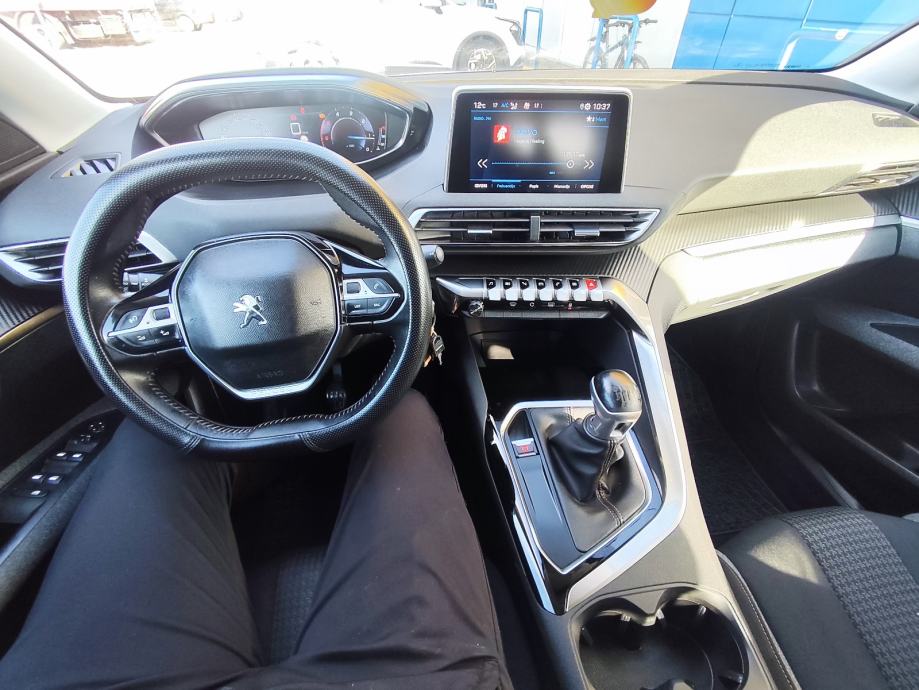 Peugeot 3008 1,5 BlueHDI, fotografija 13
