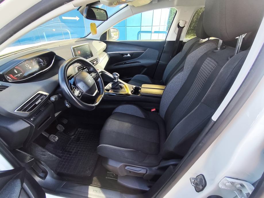 Peugeot 3008 1,5 BlueHDI, fotografija 15