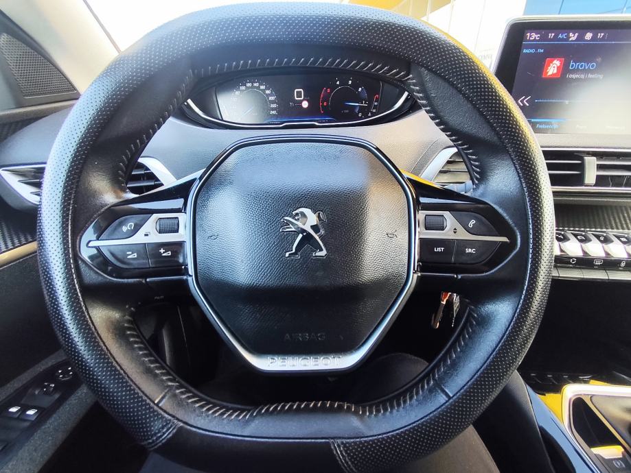 Peugeot 3008 1,5 BlueHDI, fotografija 17