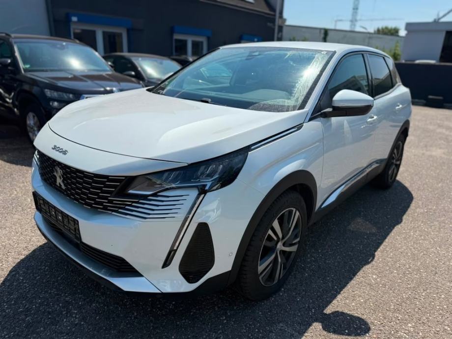 Peugeot 3008 1,5 D automatik, fotografija 2