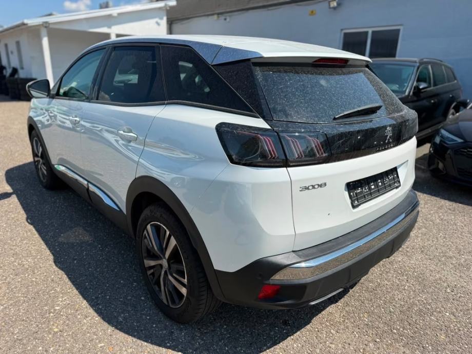 Peugeot 3008 1,5 D automatik, fotografija 3